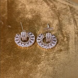 ENewton Elegant Gold and Silver Women's Earrings For Pierced ears